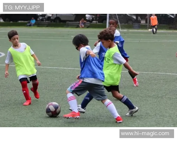 超萌足球明星的成长之路与他们的可爱瞬间分享